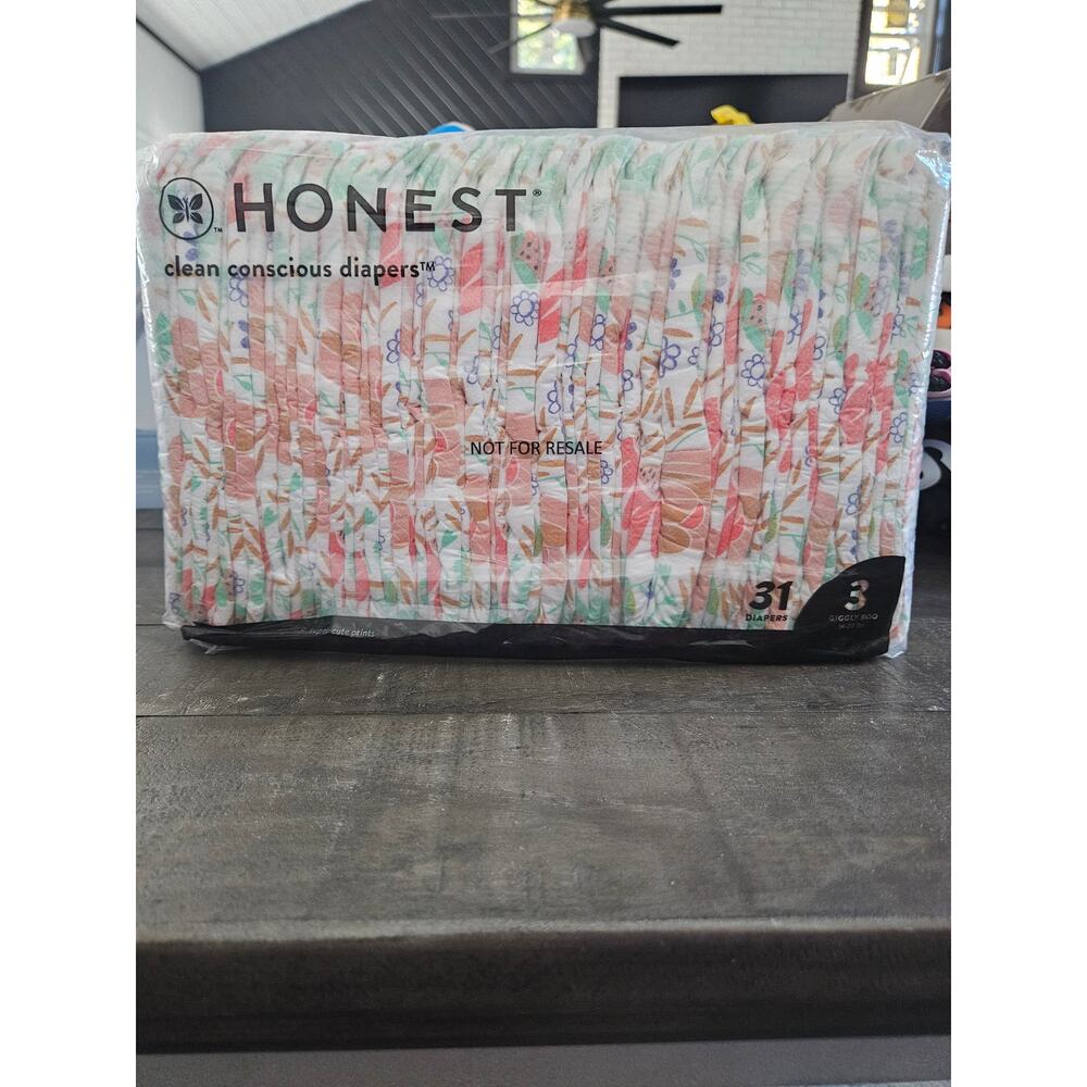 The Honest Company Clean Conscious Diapers, size 3. New Sealed 31 Flower Power